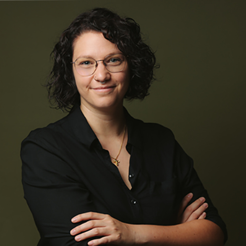Claudia Tallian/L.J.Heart